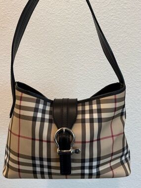 Authentic Vintage Burberry Nova Check shoulder bag